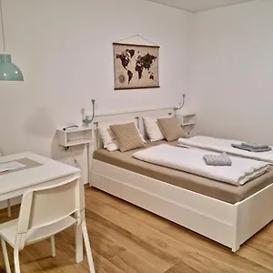  Apartment Studio Apartment Zara